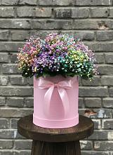 Цветочная композиция из Гипсофила и Розы в шляпной коробке в Волгореченске