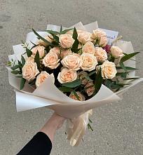 Букет Кремовые розы Латте в Волгореченске