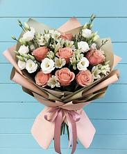 Букет цветов из:  Розы, Альстромерии и Лизиантусы в Волгореченске