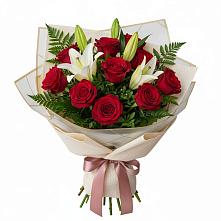 Букет цветов из:  Лилии и Розы в Волгореченске
