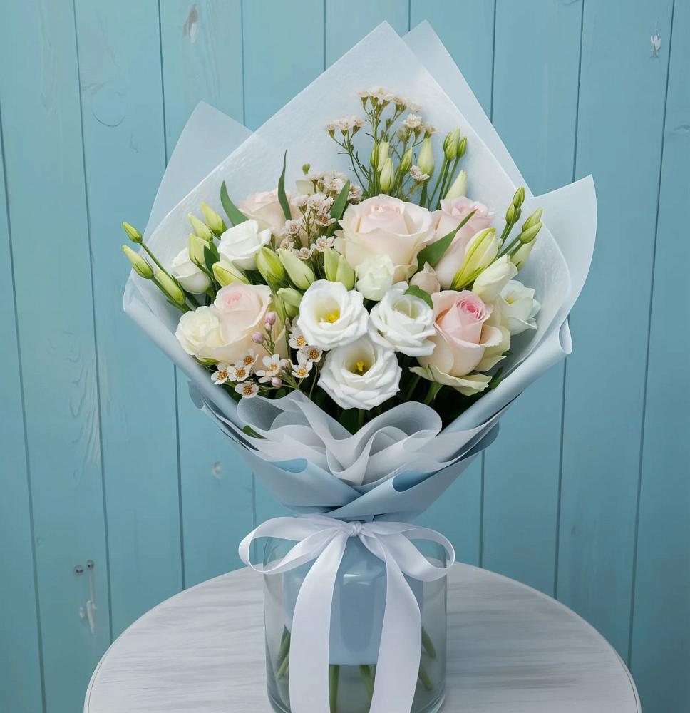 Букет цветов из: Розы и Лизиантусы в Волгореченске