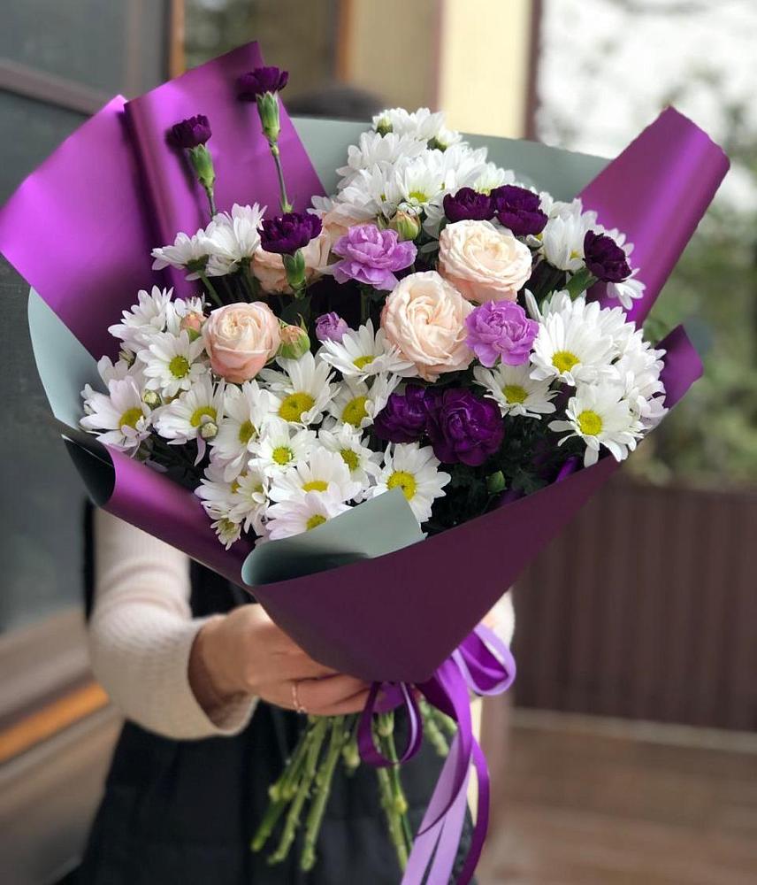 Букет цветов из: Хризантемы, Гвоздики и Розы в Волгореченске