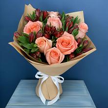 Букет цветов из:  Розы и Альстромерии в Волгореченске
