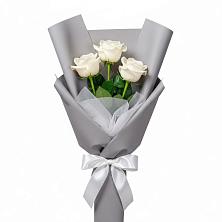Букет 3 белые розы в Волгореченске
