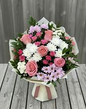 Букет цветов из:  Альстромерии, Гвоздики, Розы и Хризантемы в Волгореченске
