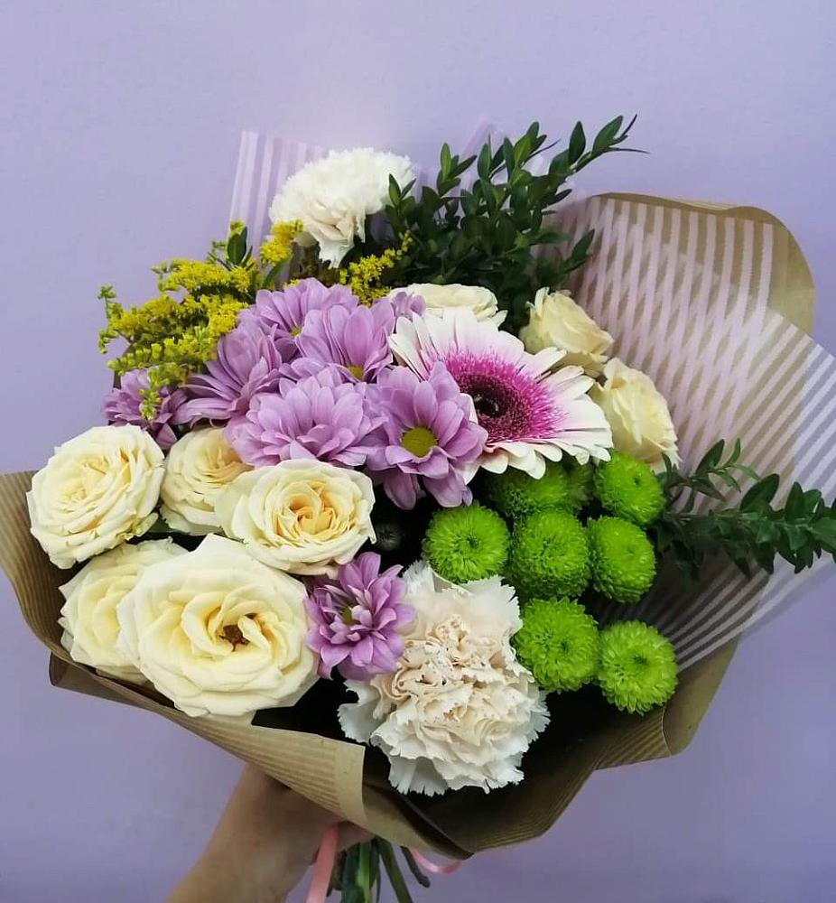 Букет цветов из: Хризантемы, Розы, Гвоздики и Герберы в Волгореченске