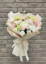 Букет цветов из:  Гвоздики, Розы, Лизиантусы и Хризантемы в Волгореченске