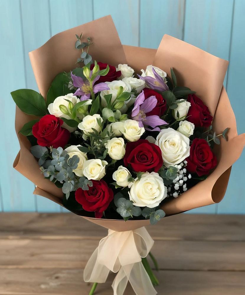 Букет цветов из: Розы и Альстромерии в Волгореченске