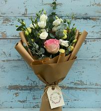 Букет цветов из:  Розы и Лизиантусы в Волгореченске