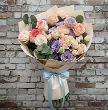 Букет цветов из:  Розы, Лизиантусы и Гвоздики #REPLACE_PRED# Волгореченске