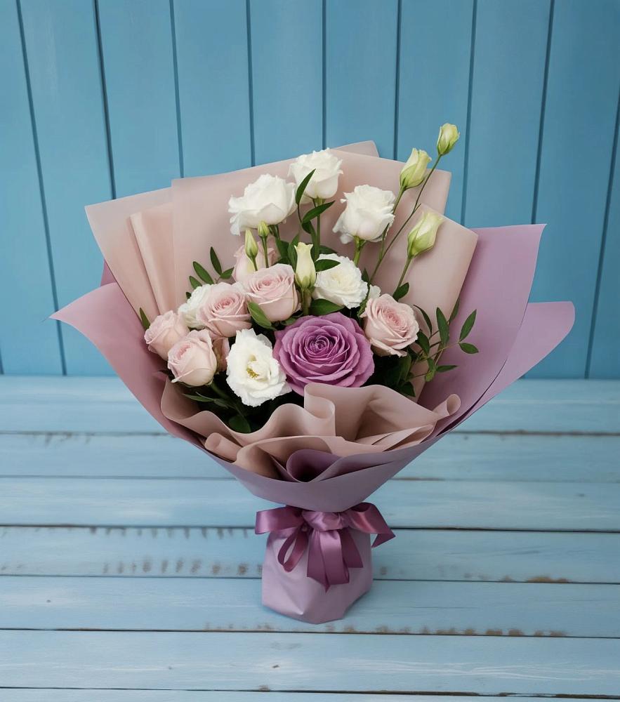 Букет цветов из: Розы и Лизиантусы в Волгореченске