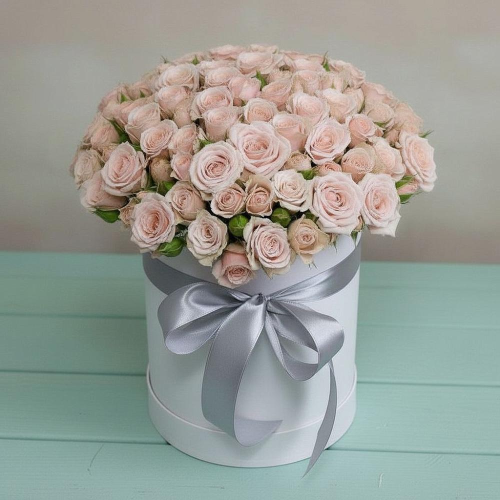 Цветочная композиция из Розы в шляпной коробке в Волгореченске