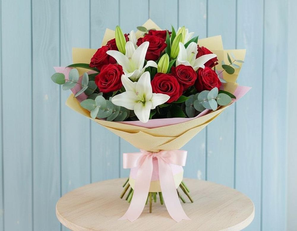 Букет цветов из: Лилии и Розы в Волгореченске